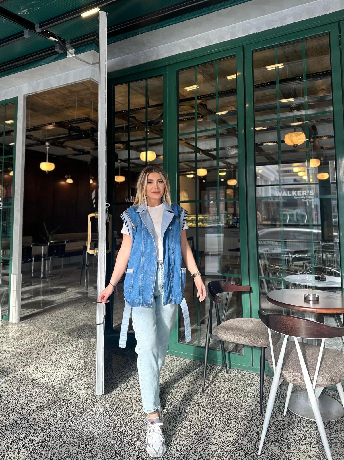 Denim Tasarım Detaylı Yelek