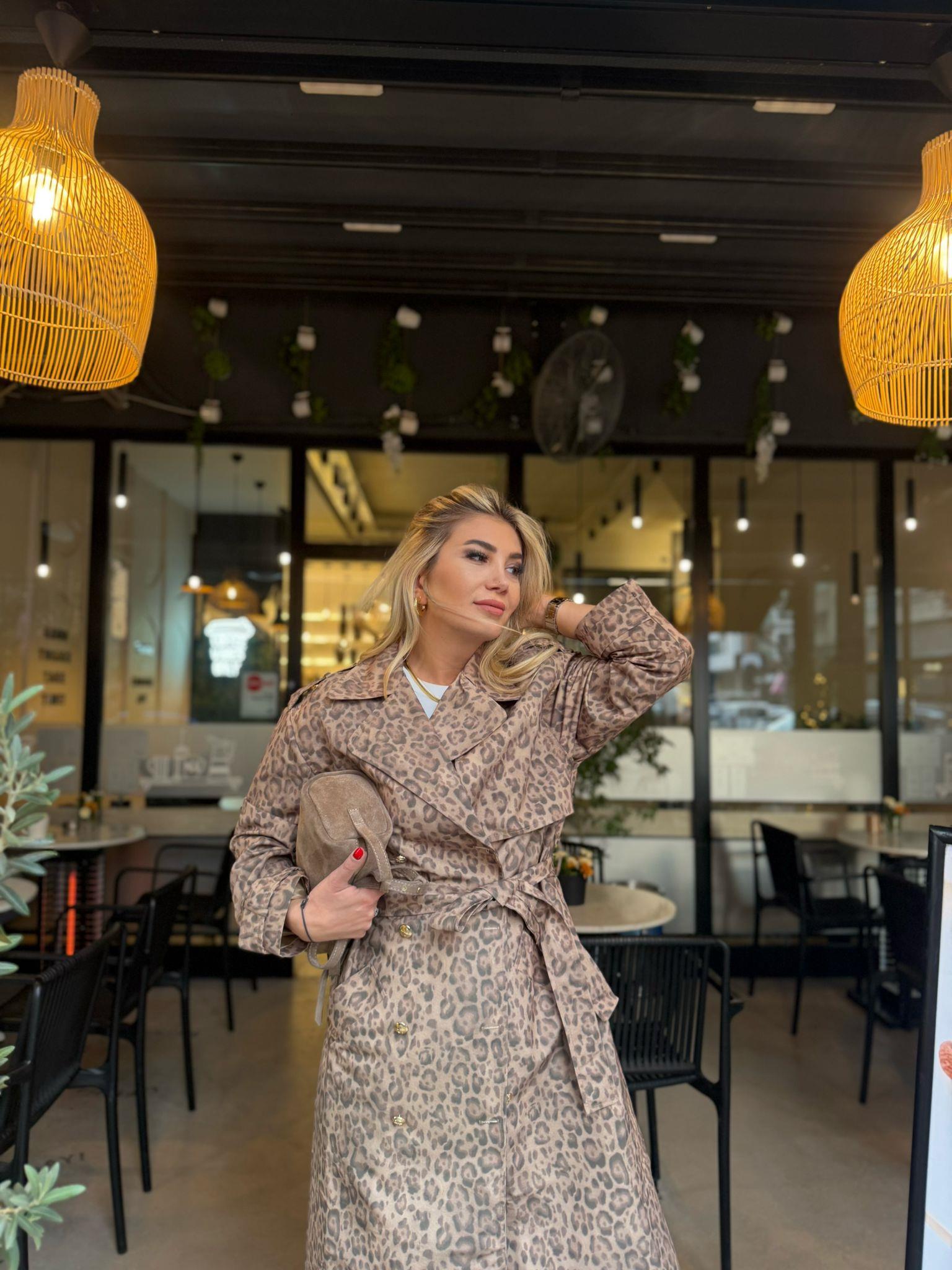 Pastel Leopar Bağlama Detay Trenç