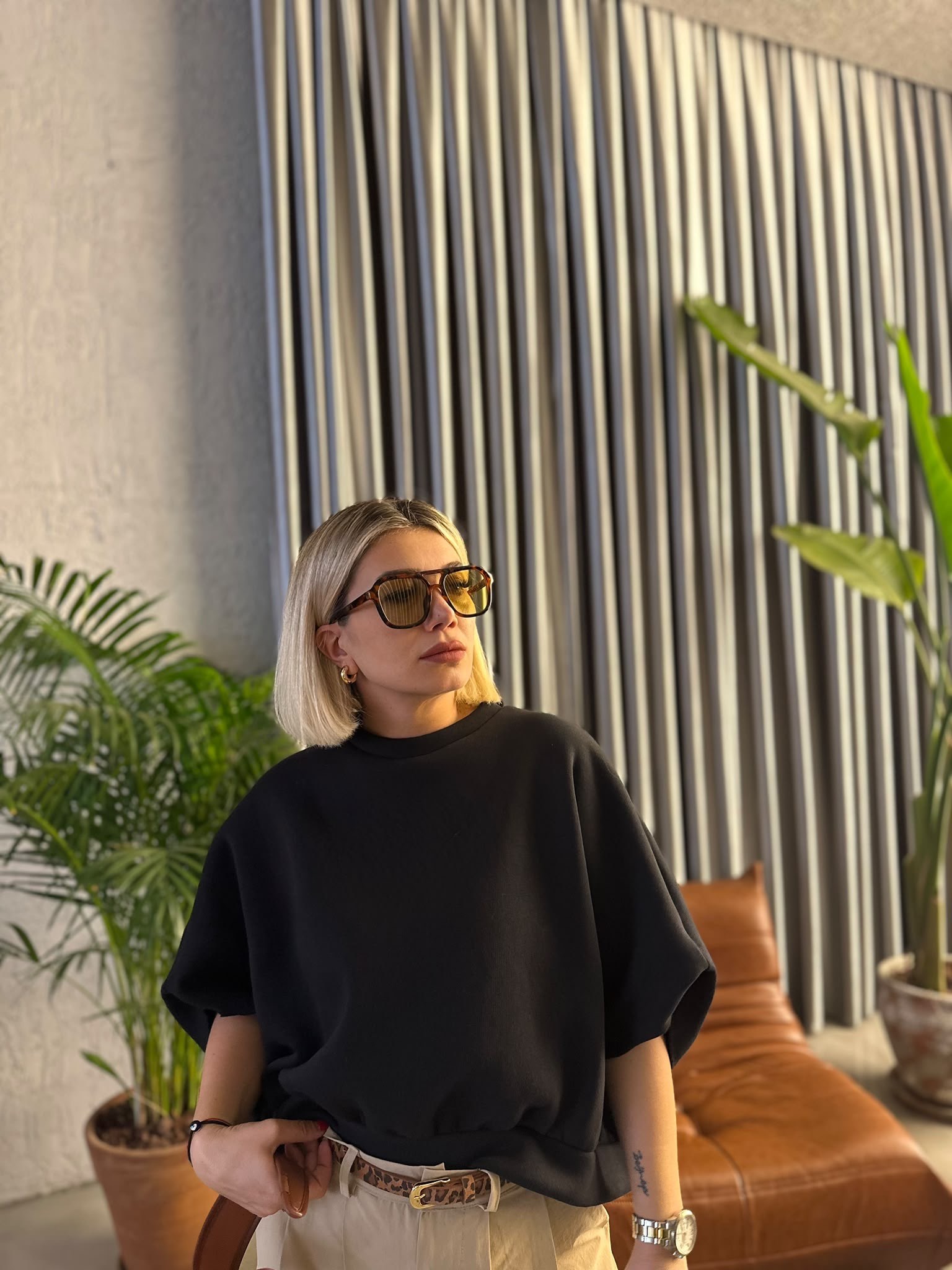 Siyah Yarasa Kol Üç İp Sweatshirt
