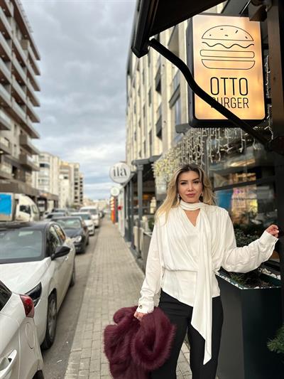 Bağlamalı Tasarım Beyaz Gömlek