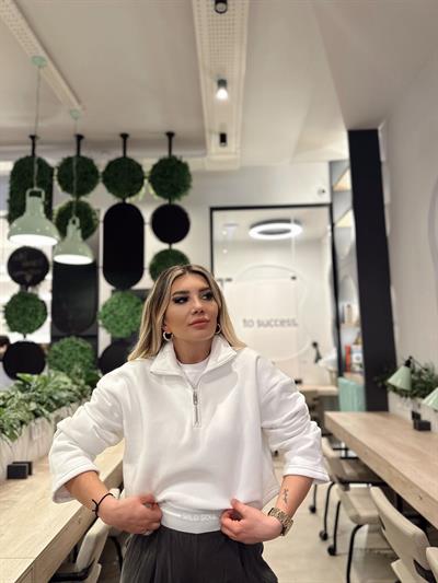 Beyaz Şardonlu Sweatshirt