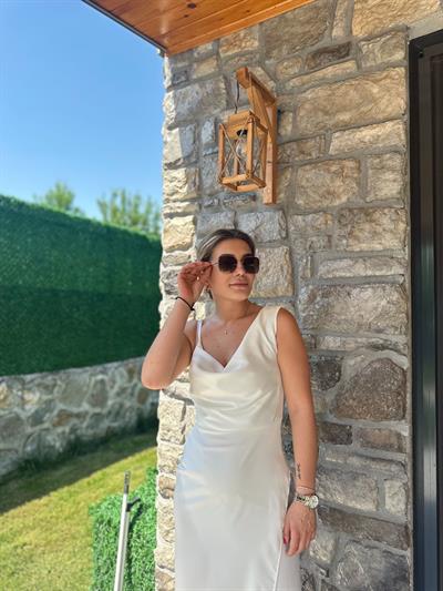 Beyaz Saten Elbise