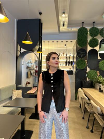 Siyah Taş Düğme Detay Kadife Yelek