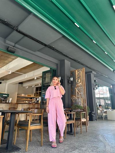 Pembe Eşofman Takımı