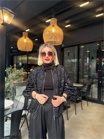 Siyah Güpürlü Bomber Ceket