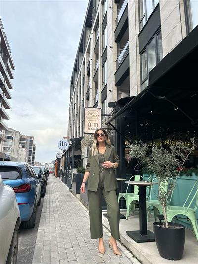 Yeşil Dar Kesim Pantolon 