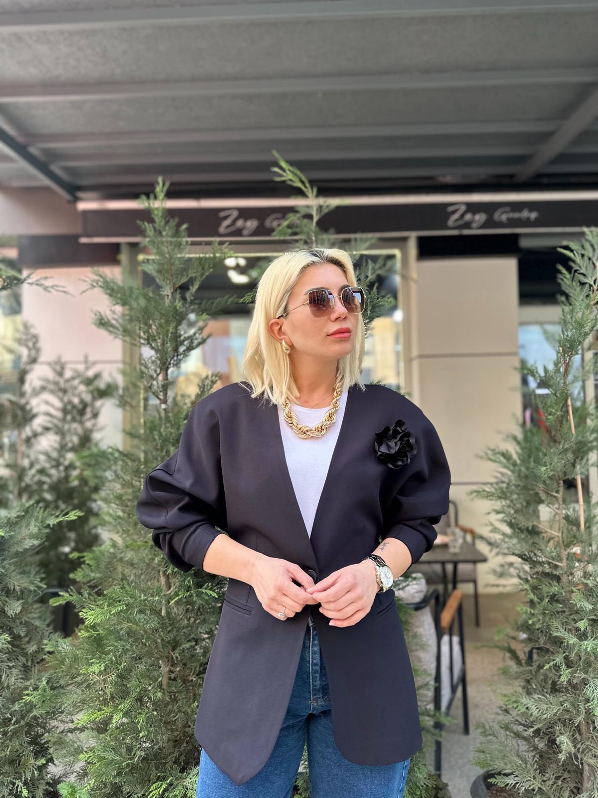 Gül Detay Ceket