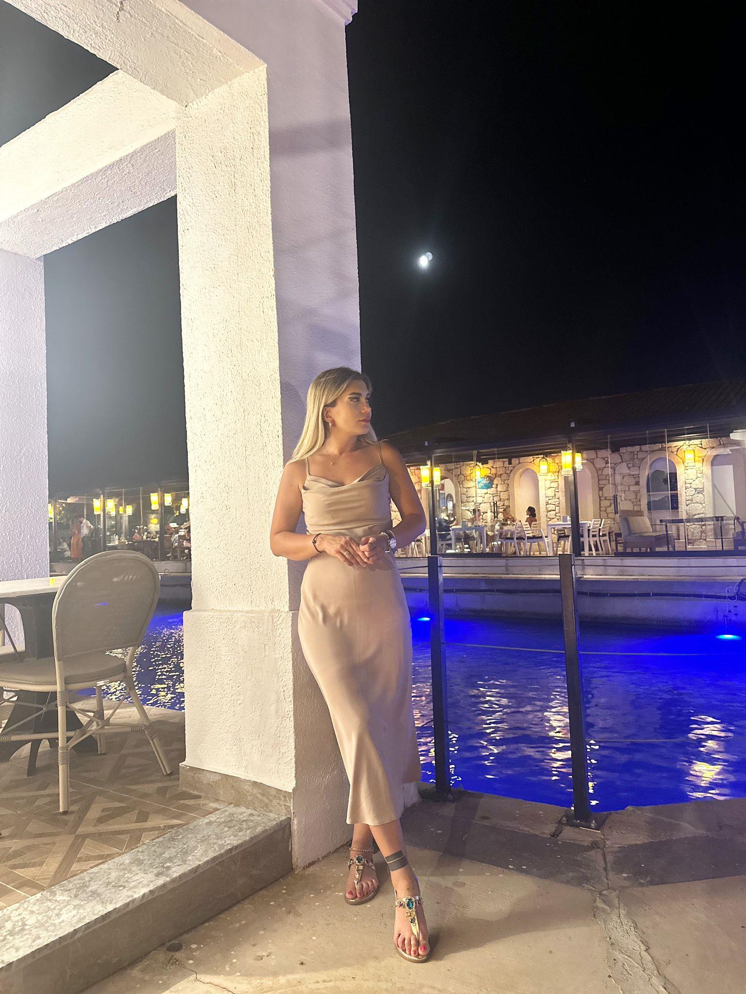 Gül Kurusu Saten Etekli Takım