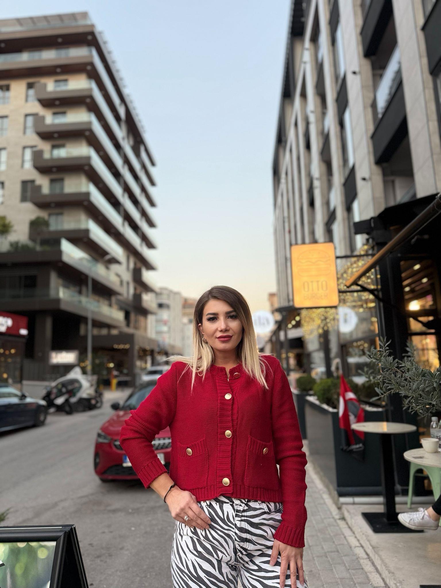 Kırmızı Gold Düğme Örme Hırka