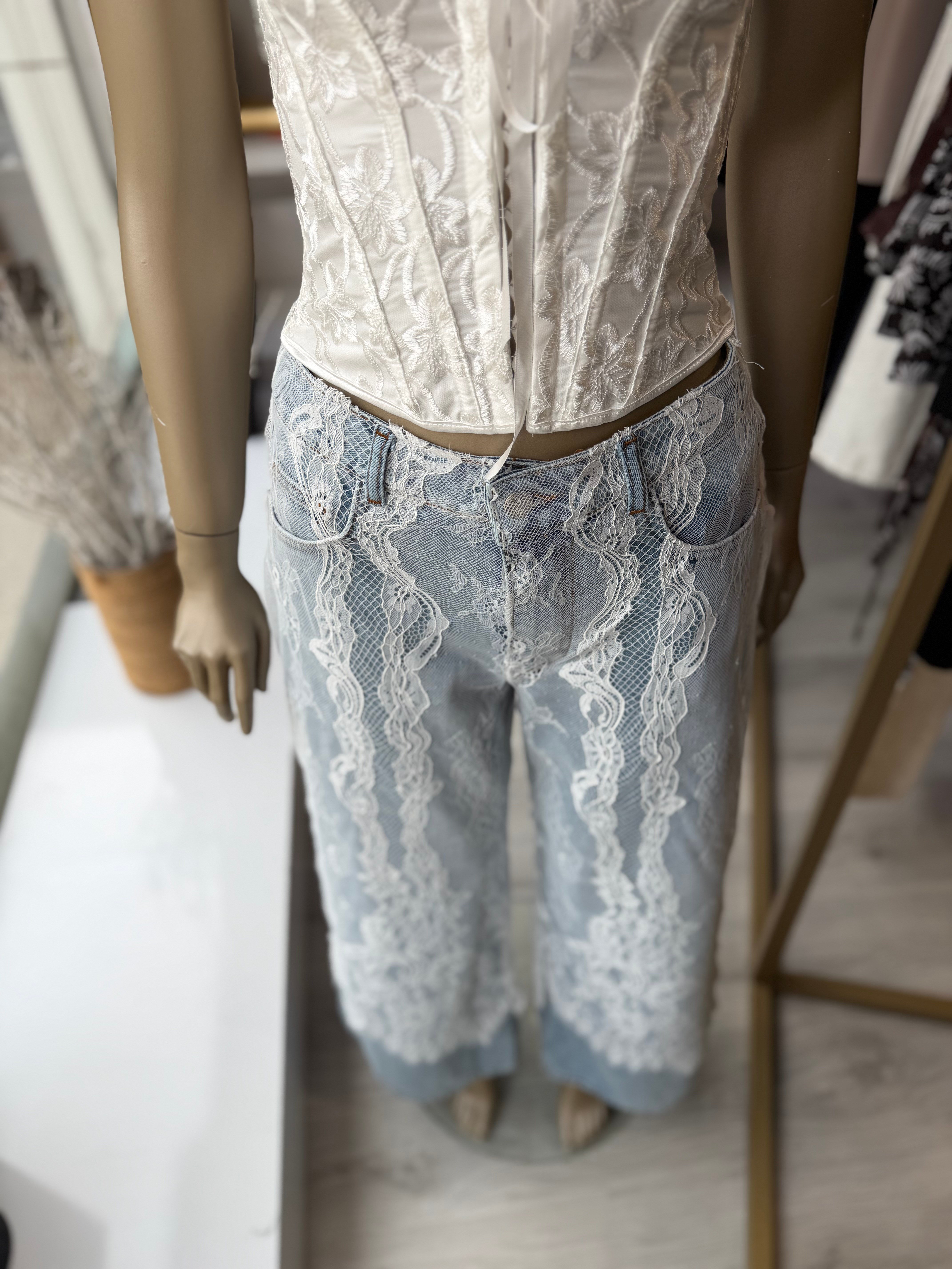 Tasarım Denim Dantel Detay Kot