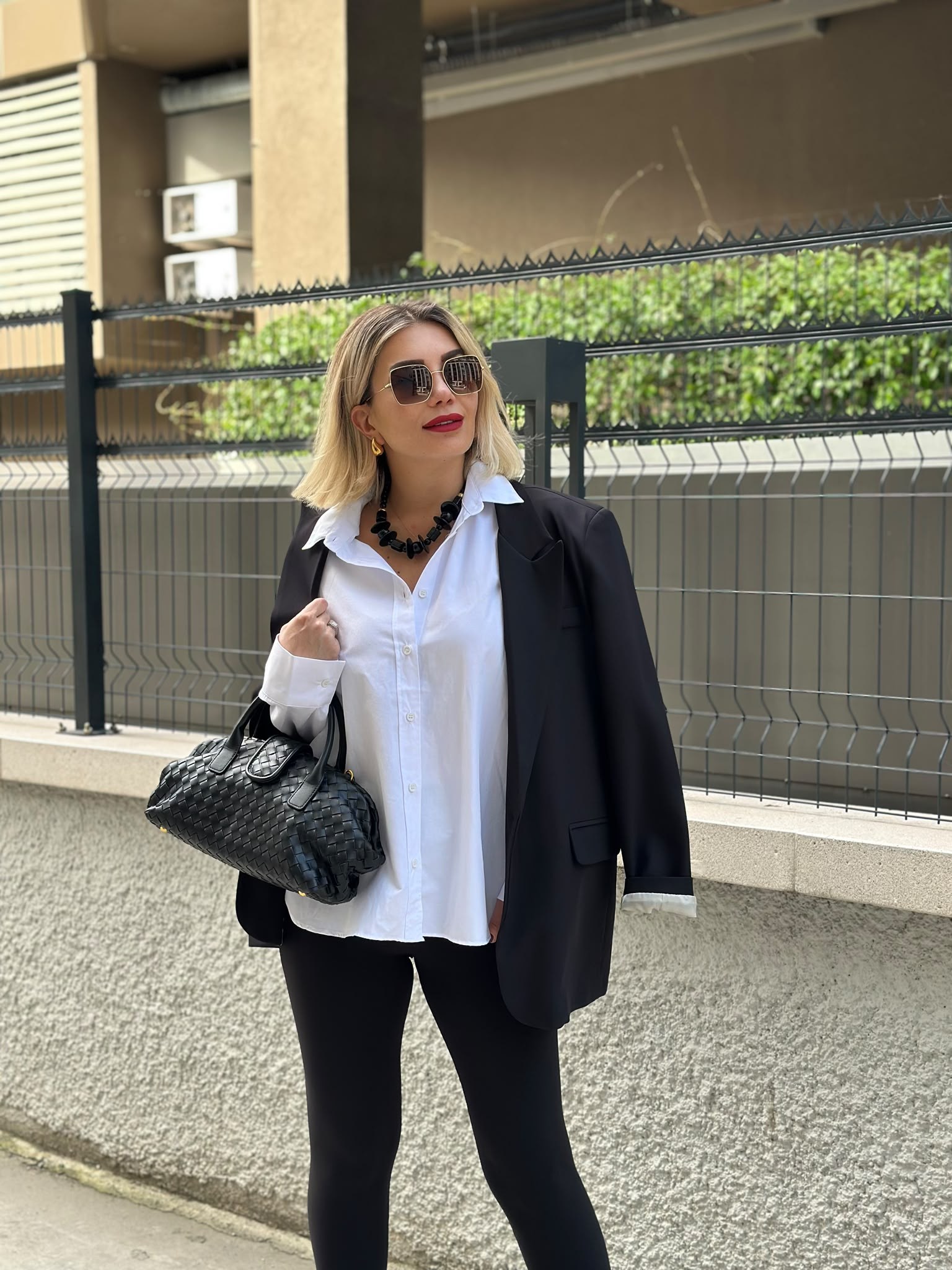 Zamansız Siyah Blazer Ceket