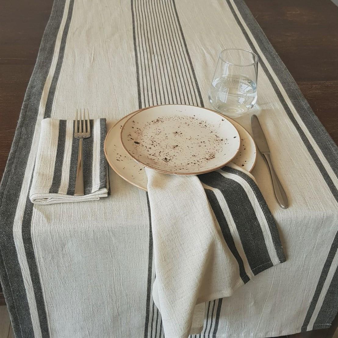 Kara Napkin Natural - Black