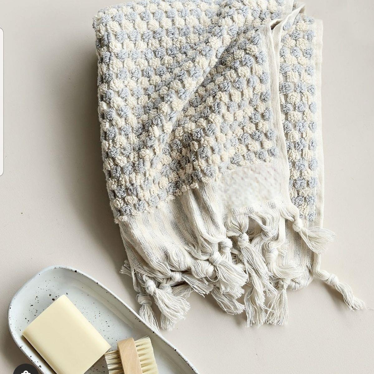 Chickpea Towel White - Light Grey