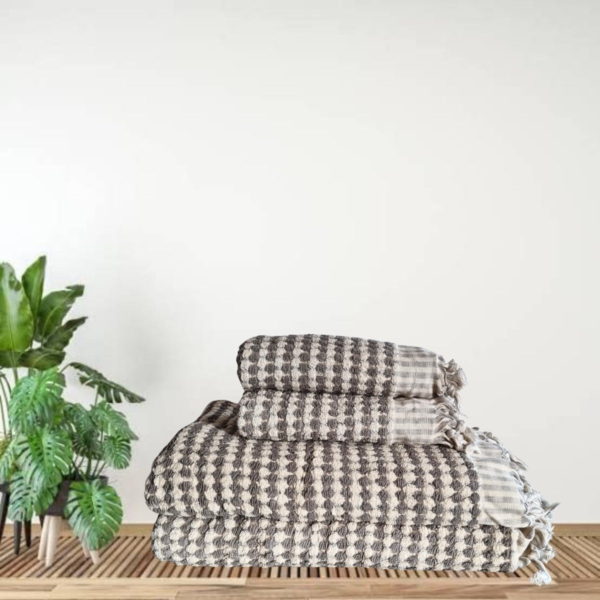 Pompom Towel Natural - Taupe
