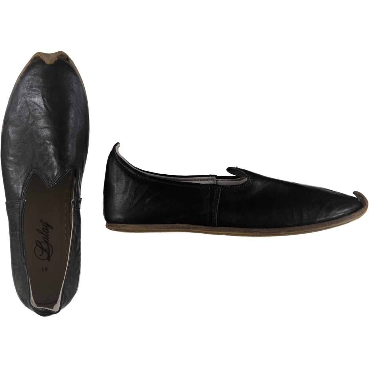 Traditional Shoes Black