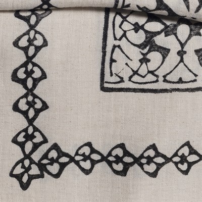 Ayana Throw Natural - Black