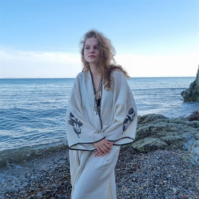 Rose Printed Caftan Natural - Black