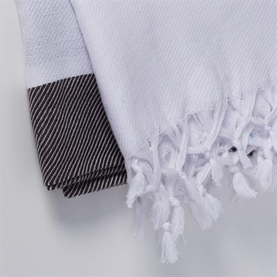 Soho Throw White - Brown