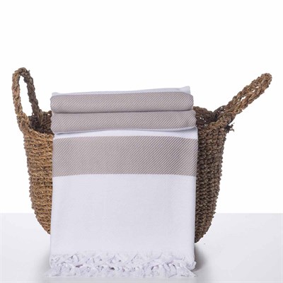 Soho Throw White - Taupe
