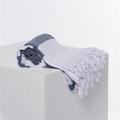 Soho Throw White - Navy