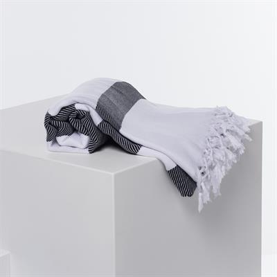 Soho Throw White - Black