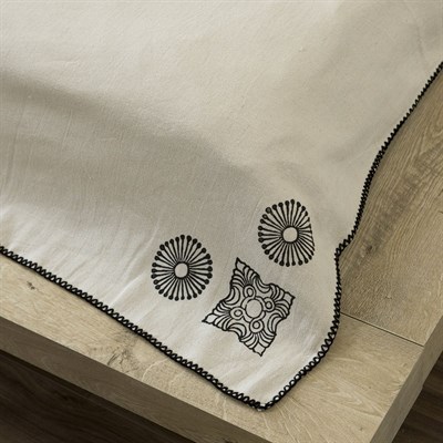Zarife Throw Taupe - Dark Grey