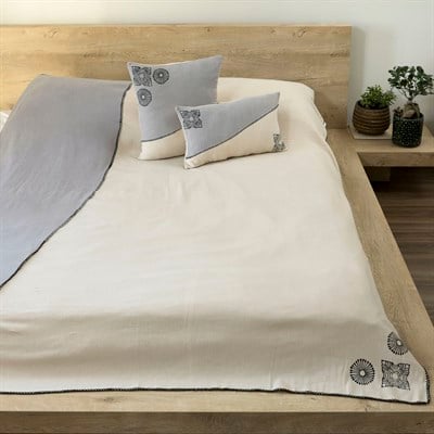 Zarife Throw Taupe - Dark Grey
