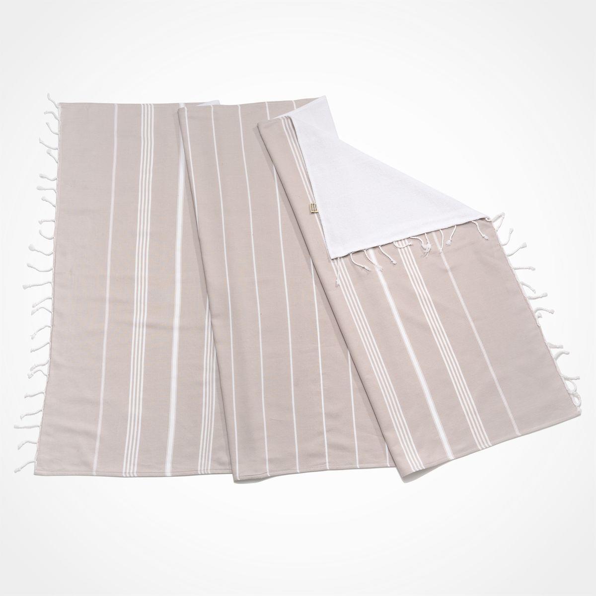 Leyla Peshtemal with Towel Beige
