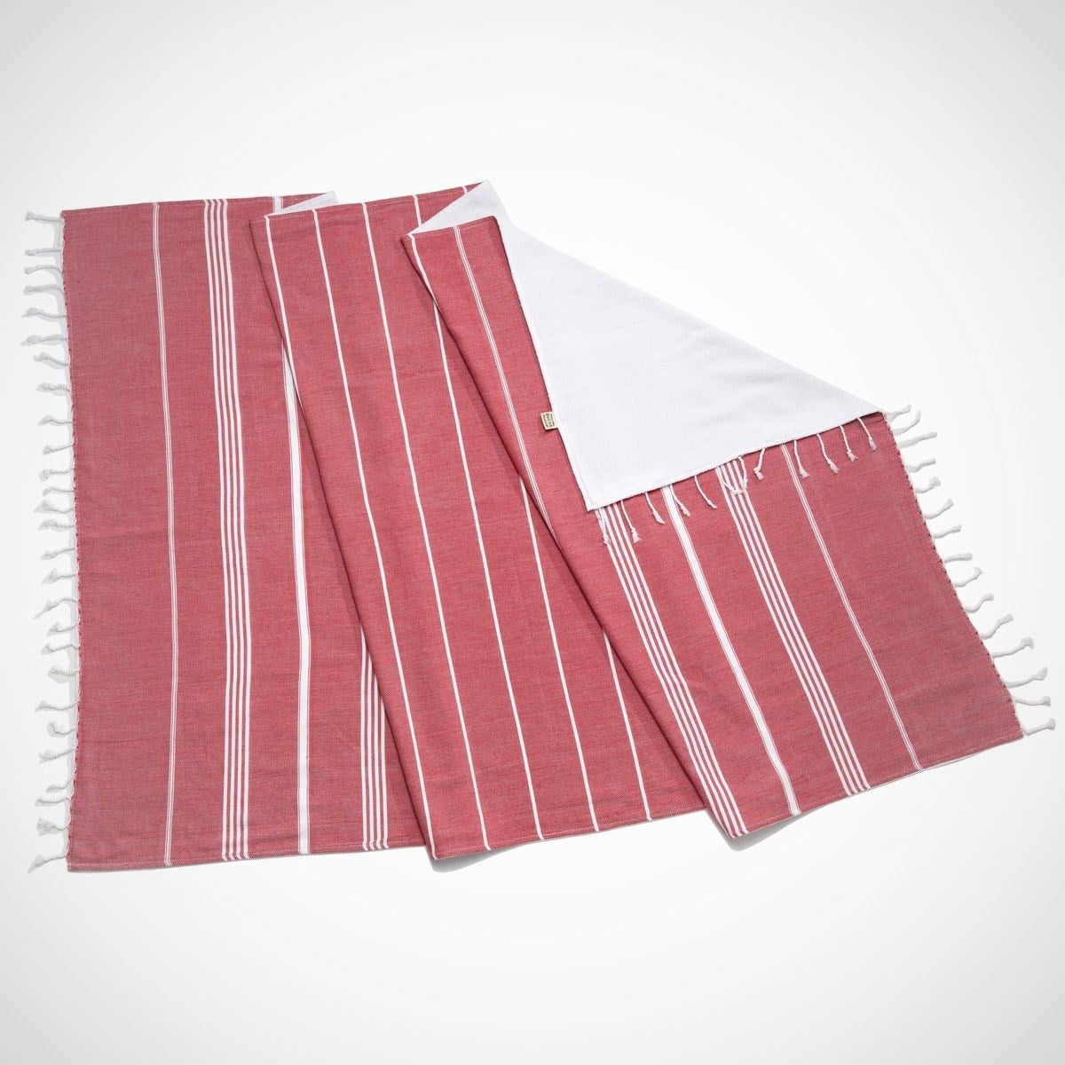Leyla Peshtemal with Towel Bordeaux