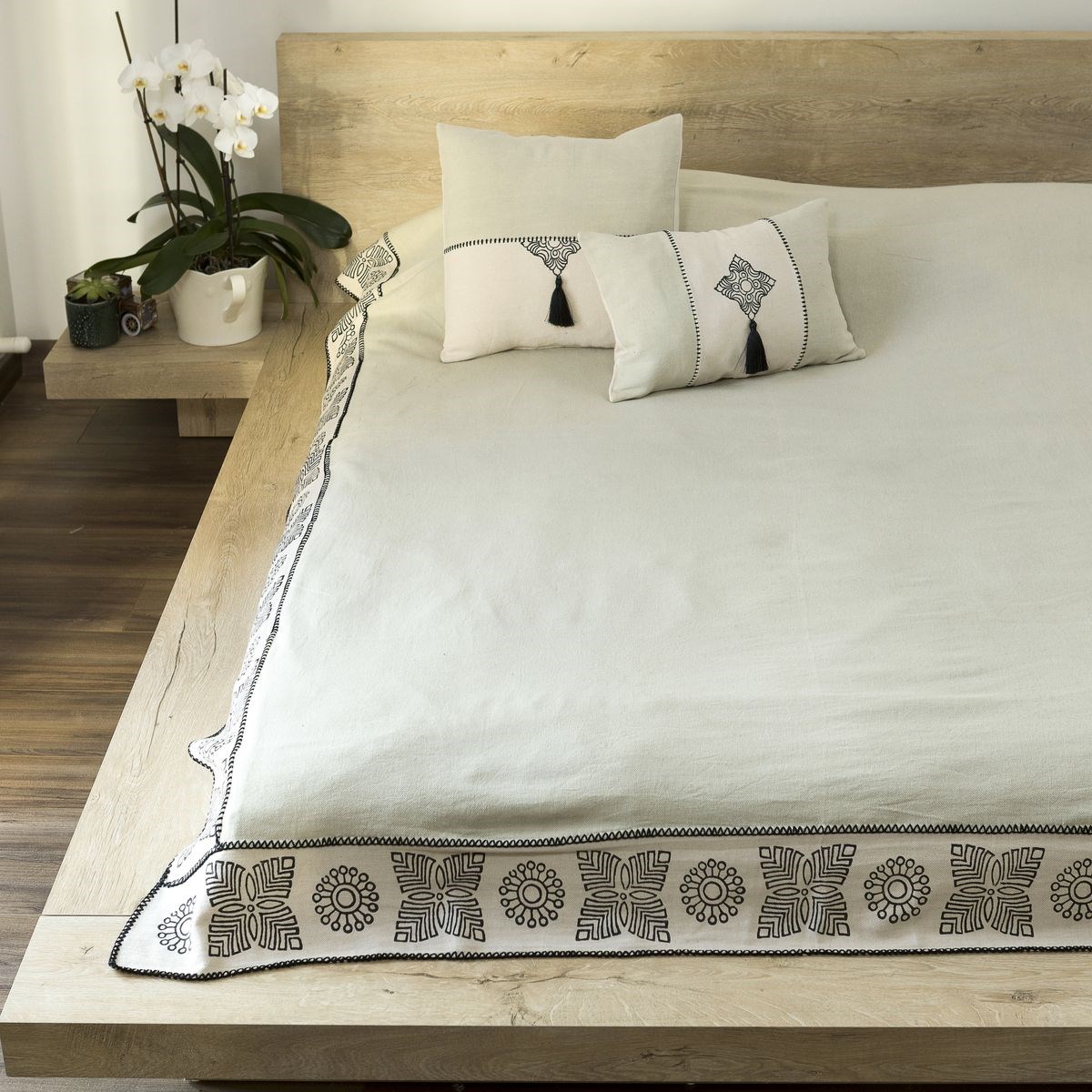 Nadide Throw Green - Taupe
