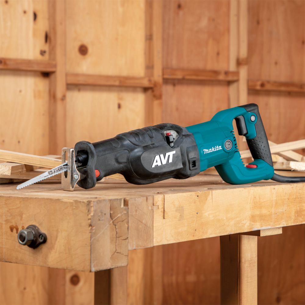 Makita JR3070CT Elektrikli Tilki Kuyruğu Testere