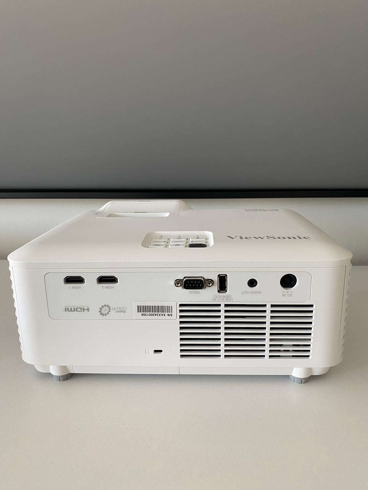 ViewSonic LS740W 2.El Projeksiyon Cihazı