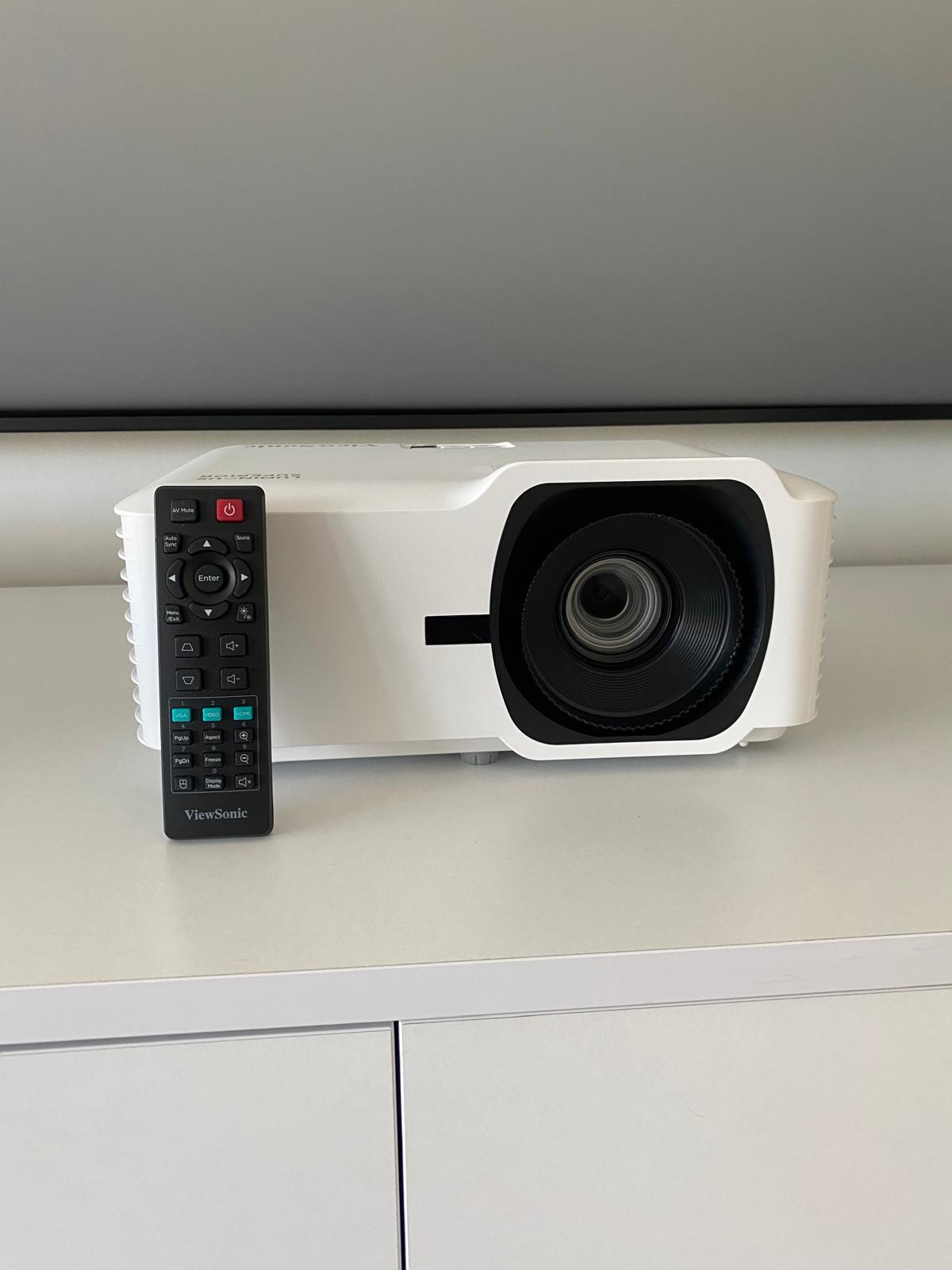 ViewSonic LS740W 2.El Projeksiyon Cihazı