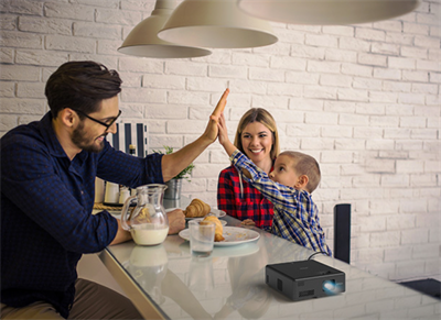 Epson EpiqVision Mini EF11 Lazer Projeksiyon Cihazı