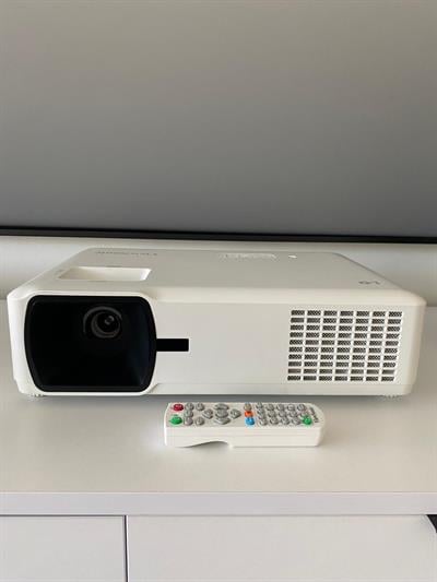 ViewSonic LS610HDH 2.El Projeksiyon Cihazı