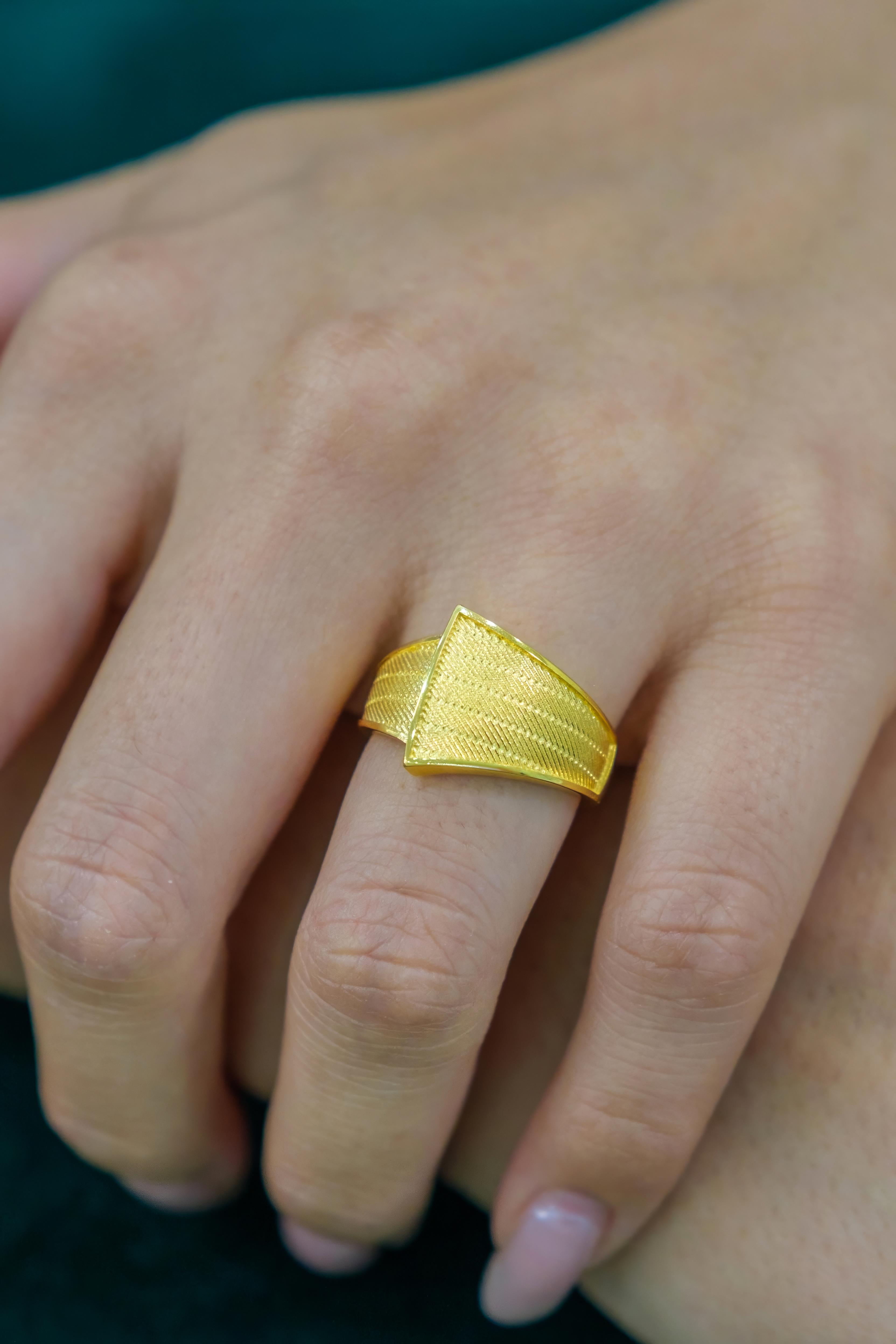 14 Ayar Altın Yüzük