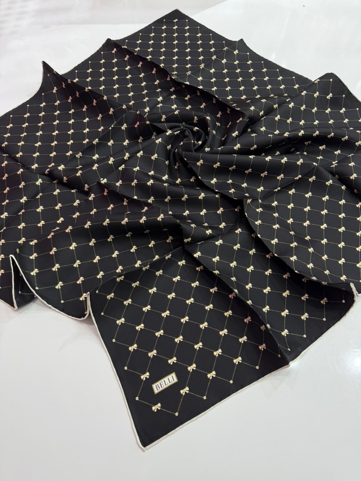 Belli Twill İpek Eşarp 02