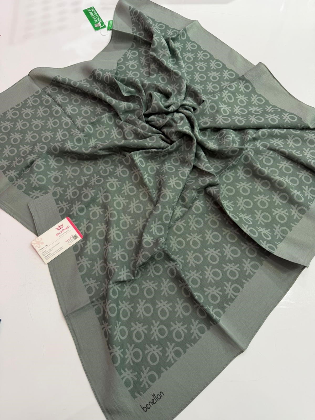 Benetton Monogram Elegante Eşarp 05
