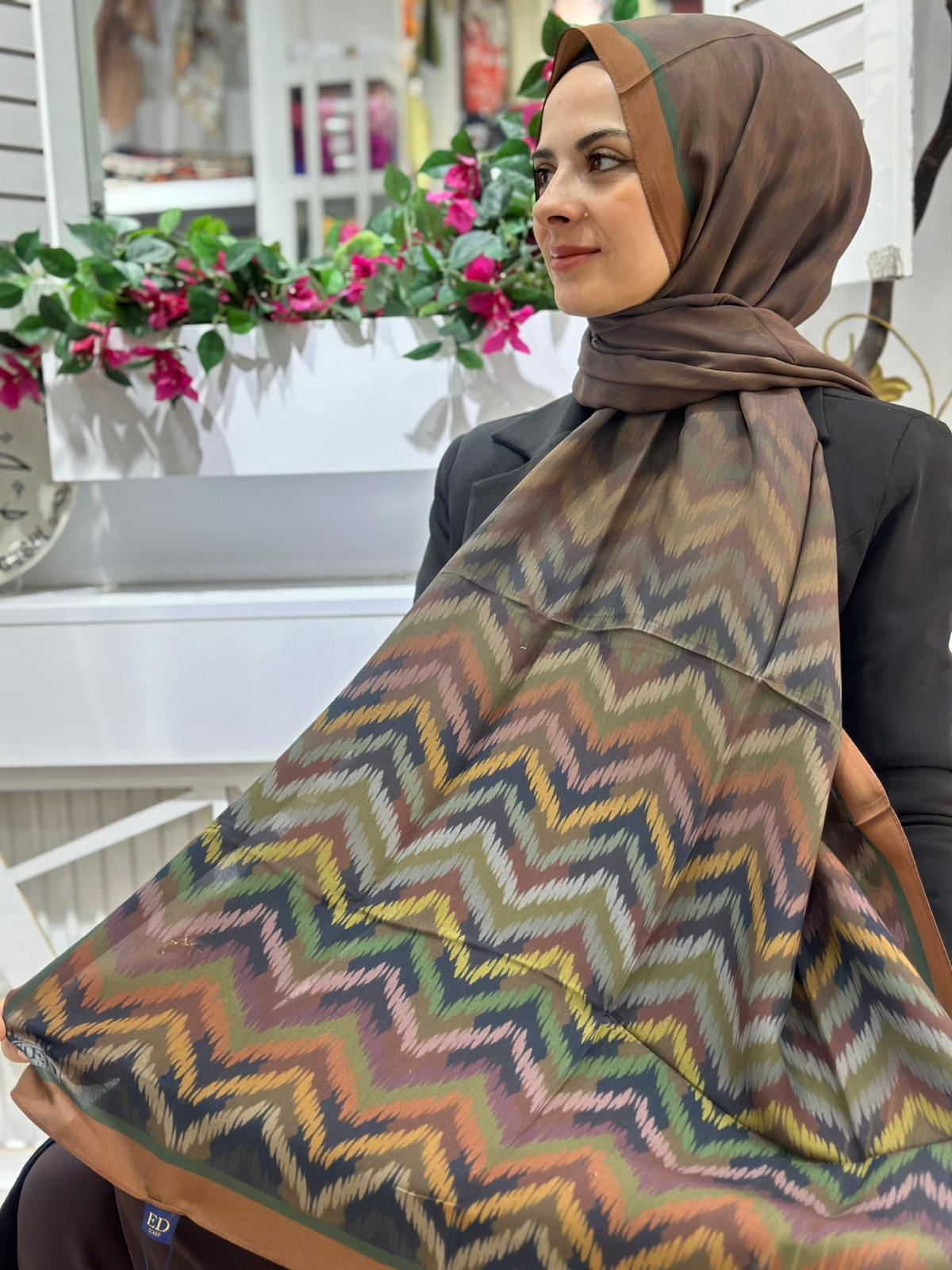 Ed Scarf Desenli Floş Viskon Şal 01