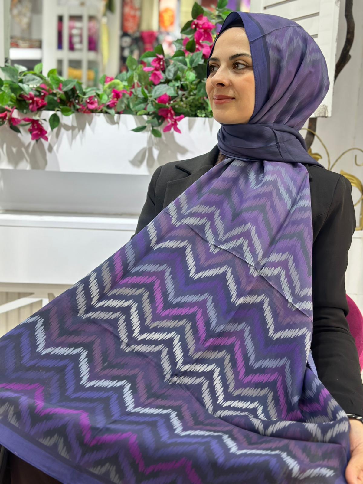 Ed Scarf Desenli Floş Viskon Şal 10