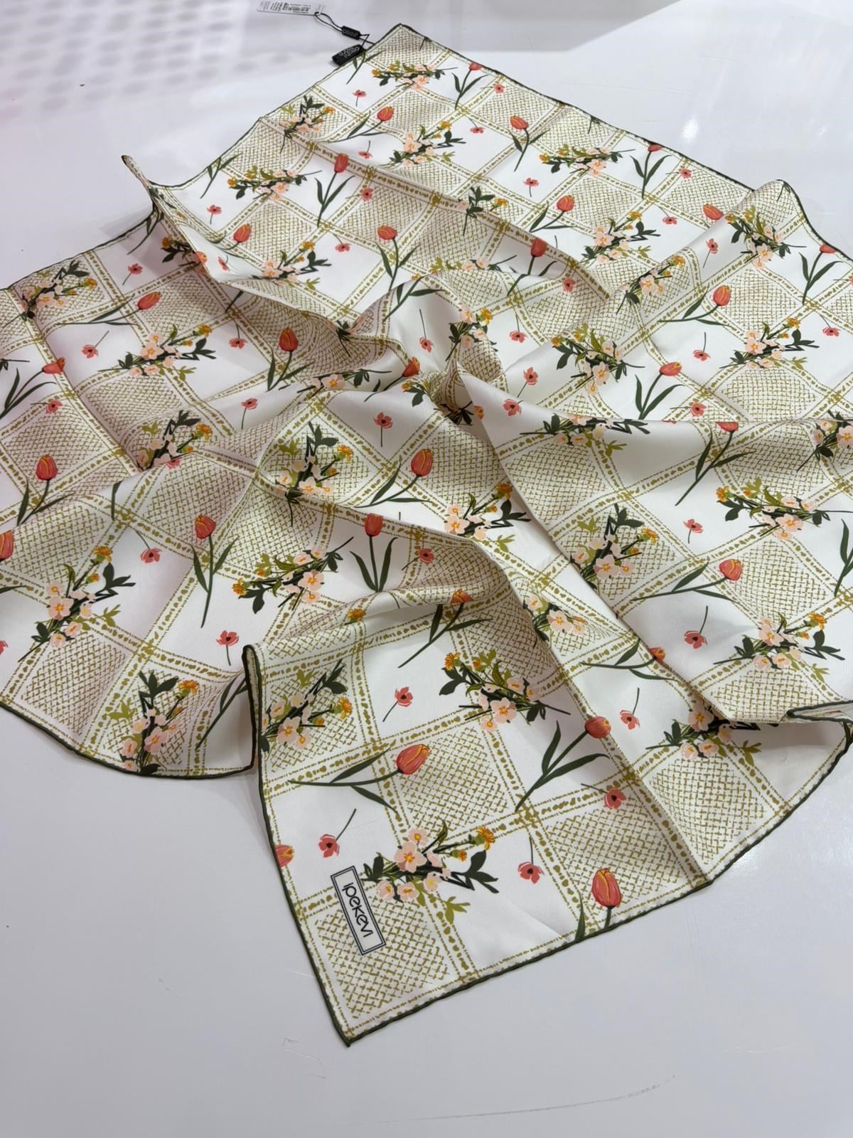 İpekevi Yeni Sezon Desenli Twill İpek Eşarp 03