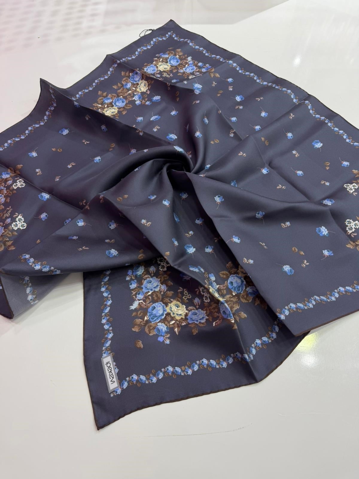 İpekevi Yeni Sezon Desenli Twill İpek Eşarp 02