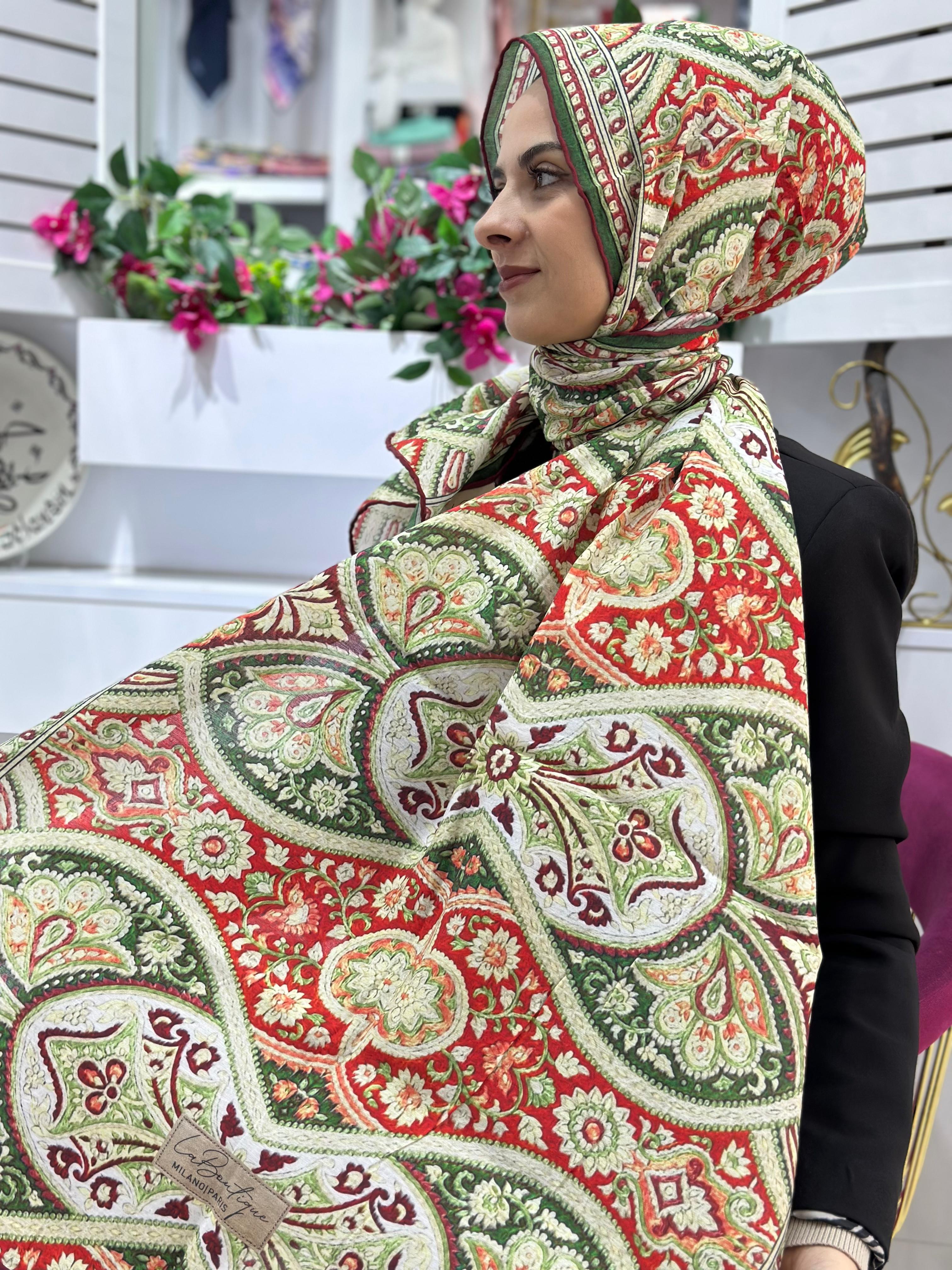 La Boutique Desenli Güz Şal 2408-02