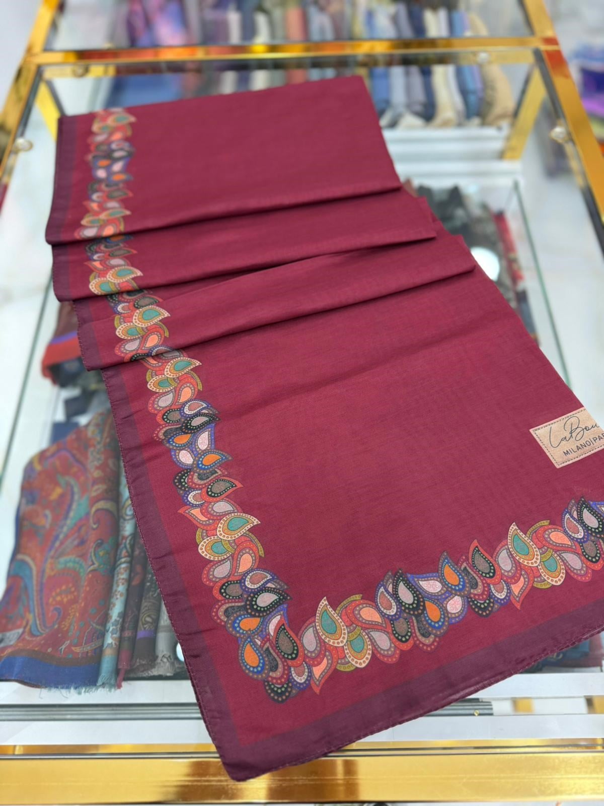 La Boutique Desenli Özel Seri Şal 08