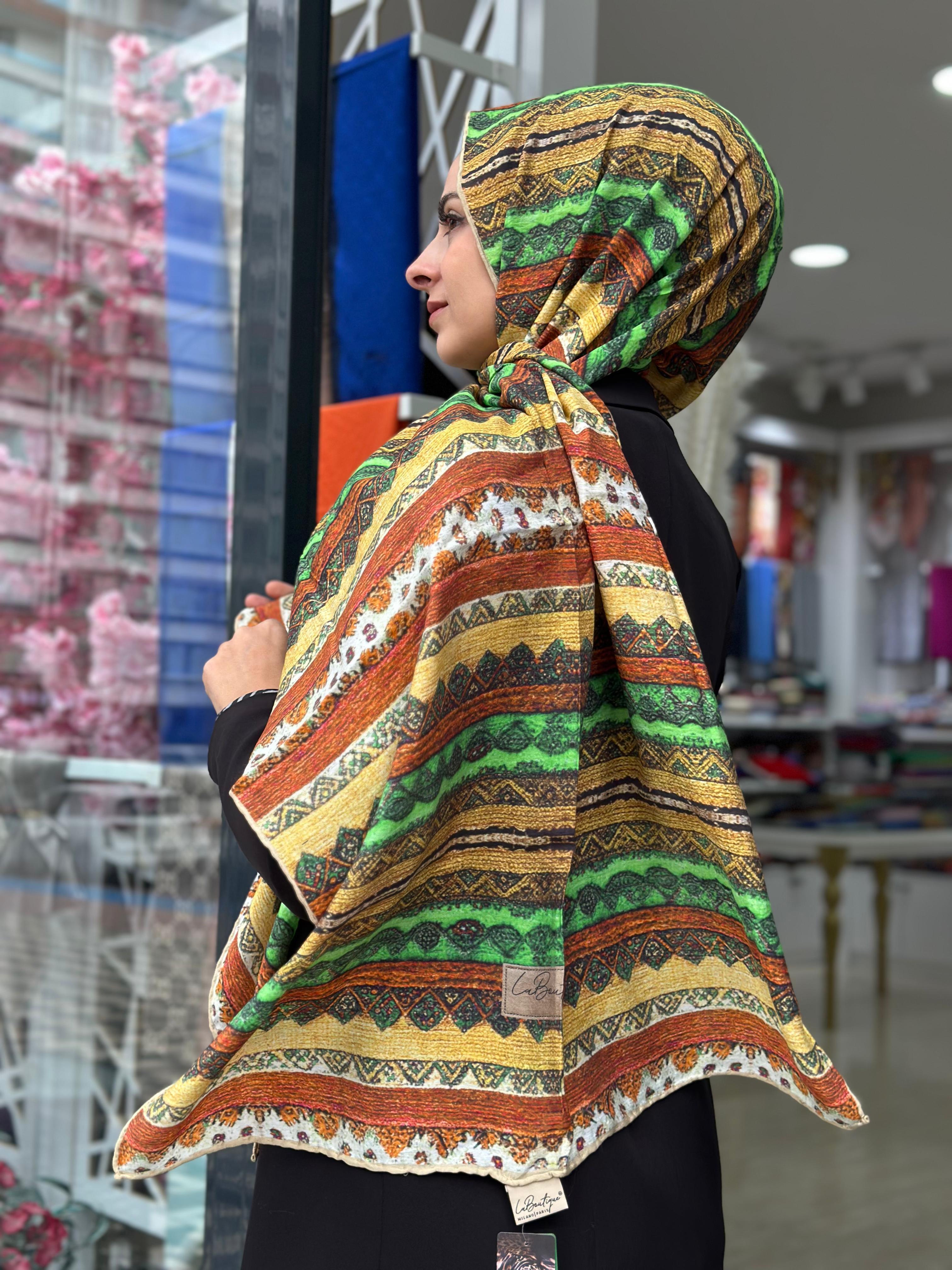 La Boutique Güz Desenli Şal 2240-03
