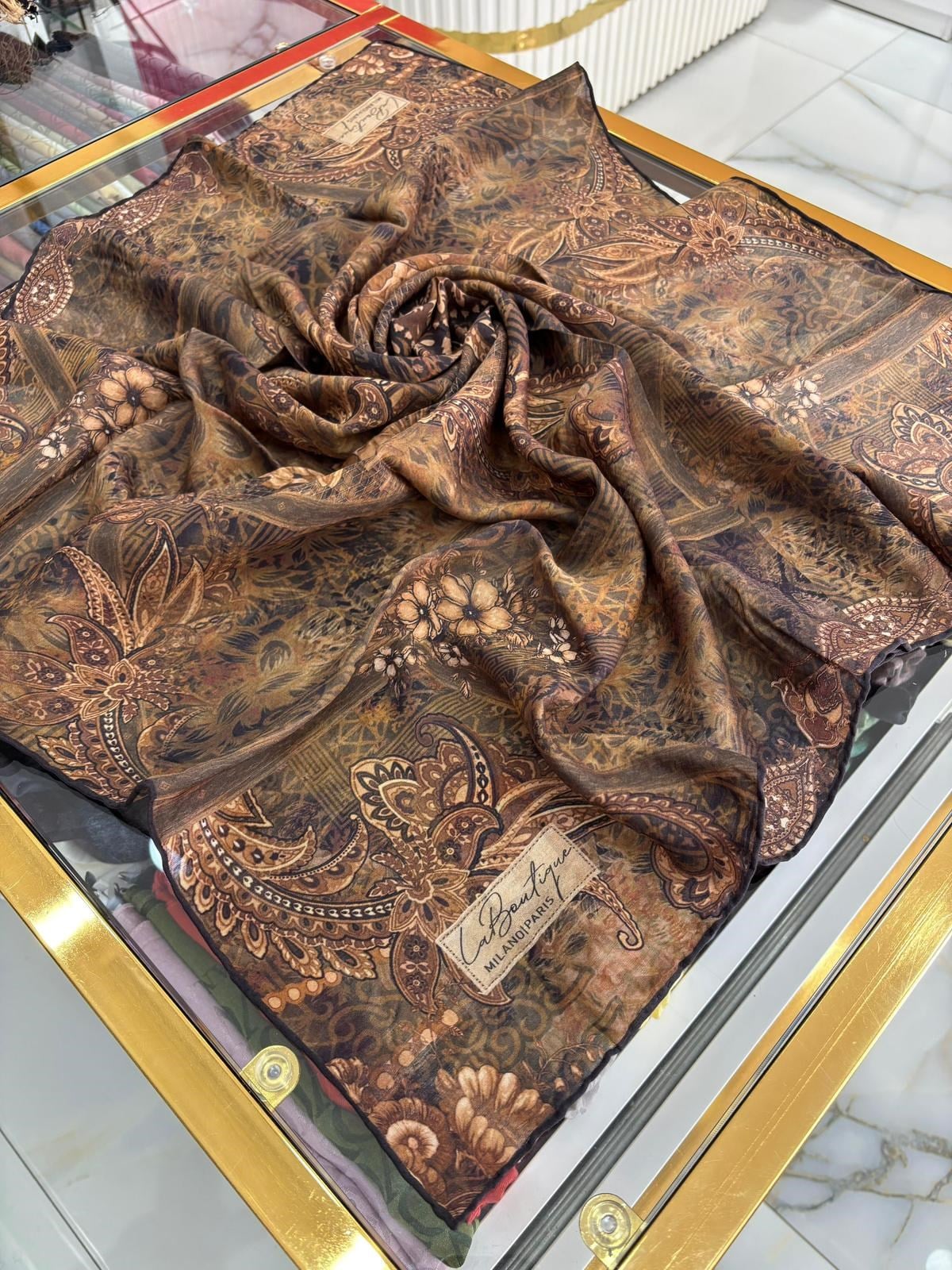 La Boutique Yeni Sezon Desenli Güz Yaz Serinliği Eşarp 03