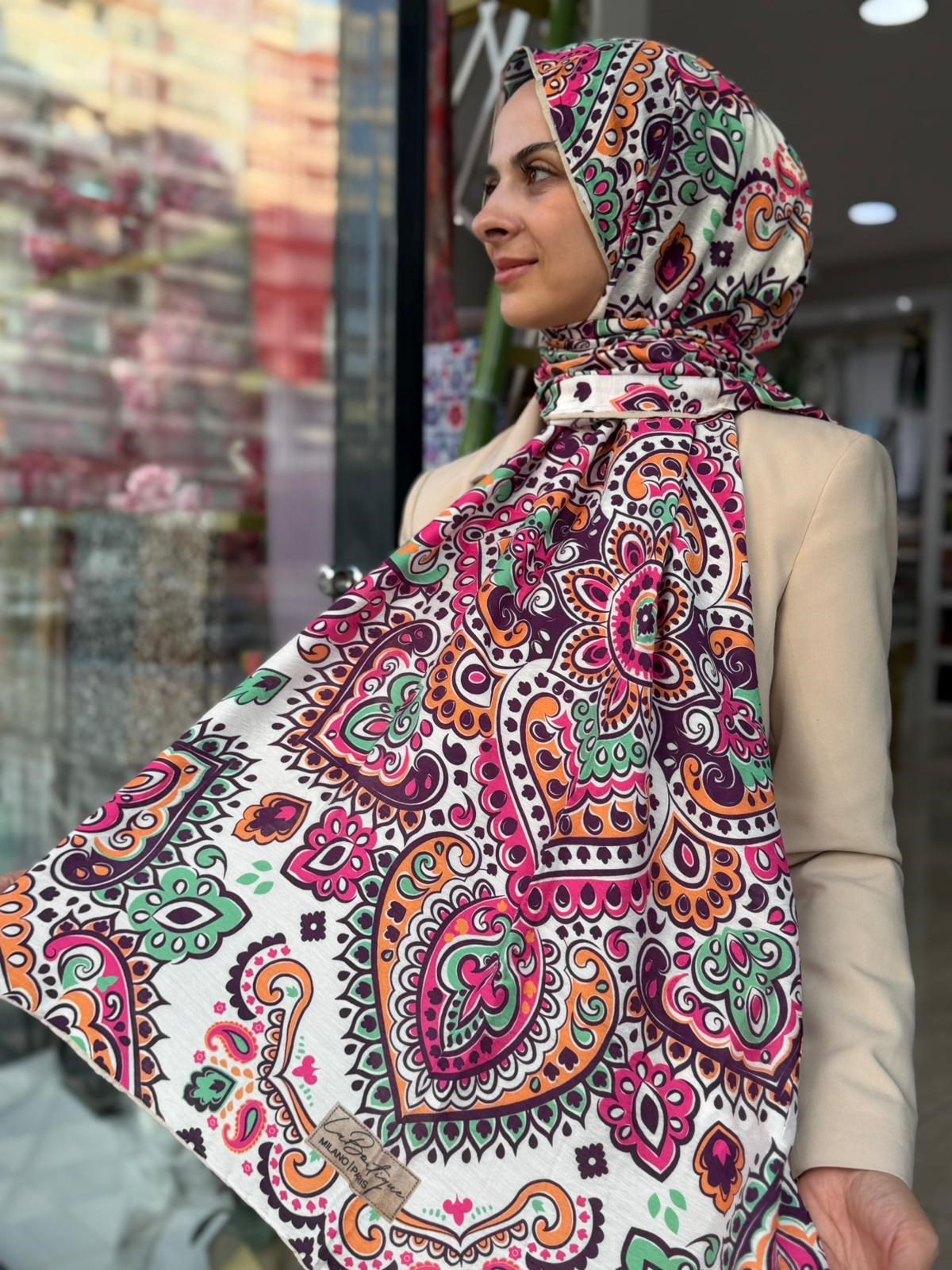 La Boutique Yeni Sezon Desenli Güz Yaz Serinliği Şal 03