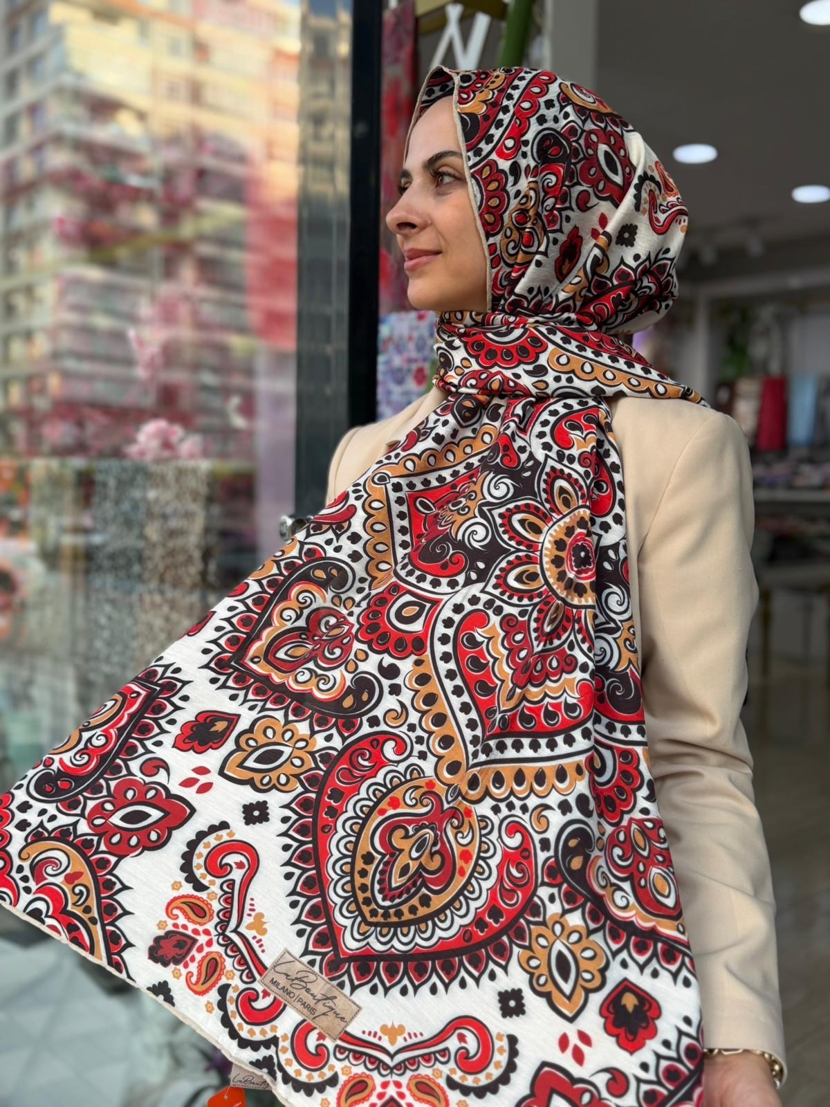 La Boutique Yeni Sezon Desenli Güz Yaz Serinliği Şal 02