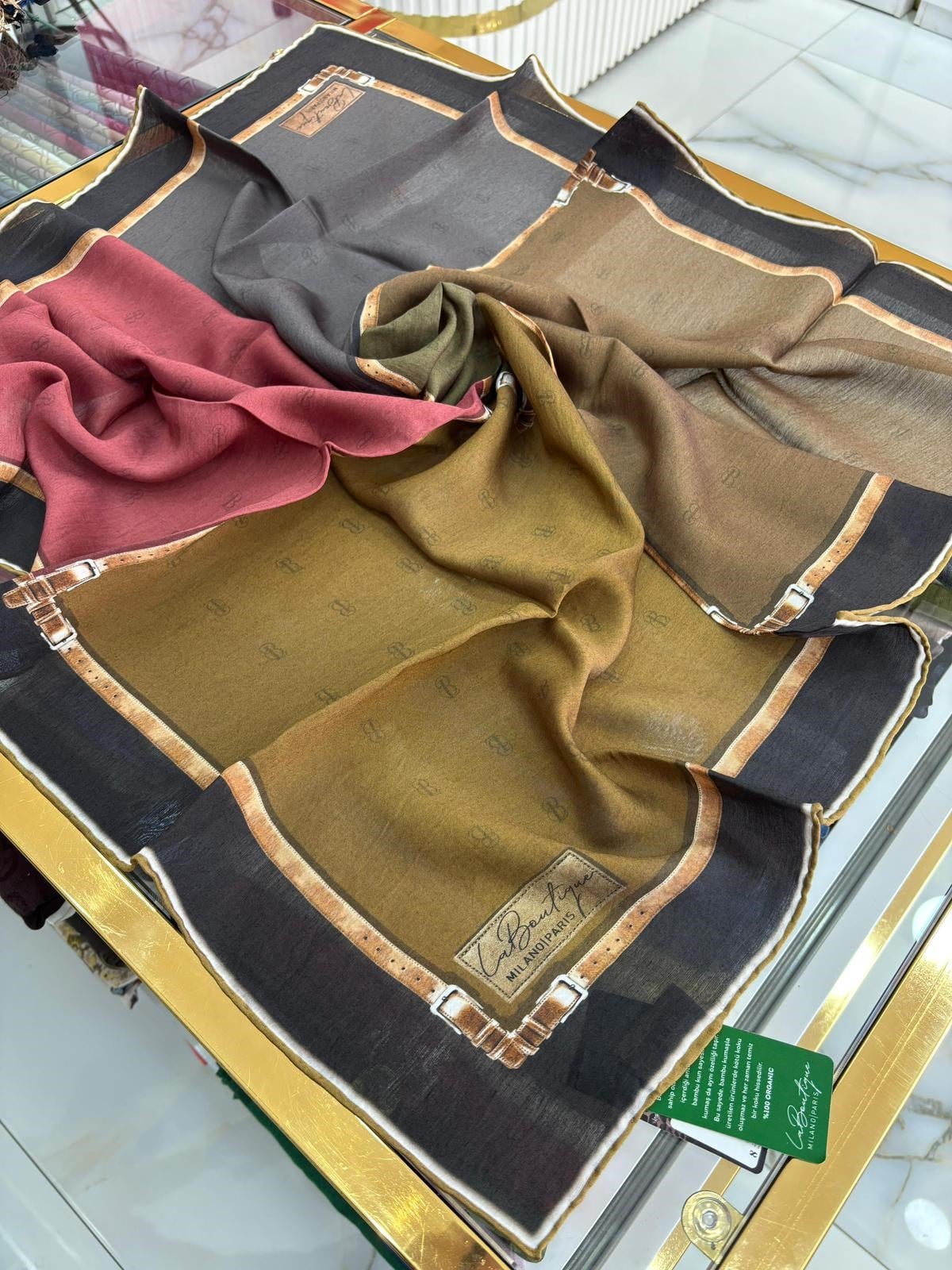 La Boutique Yeni Sezon Desenli Güz Yaz Serinliği Eşarp 02