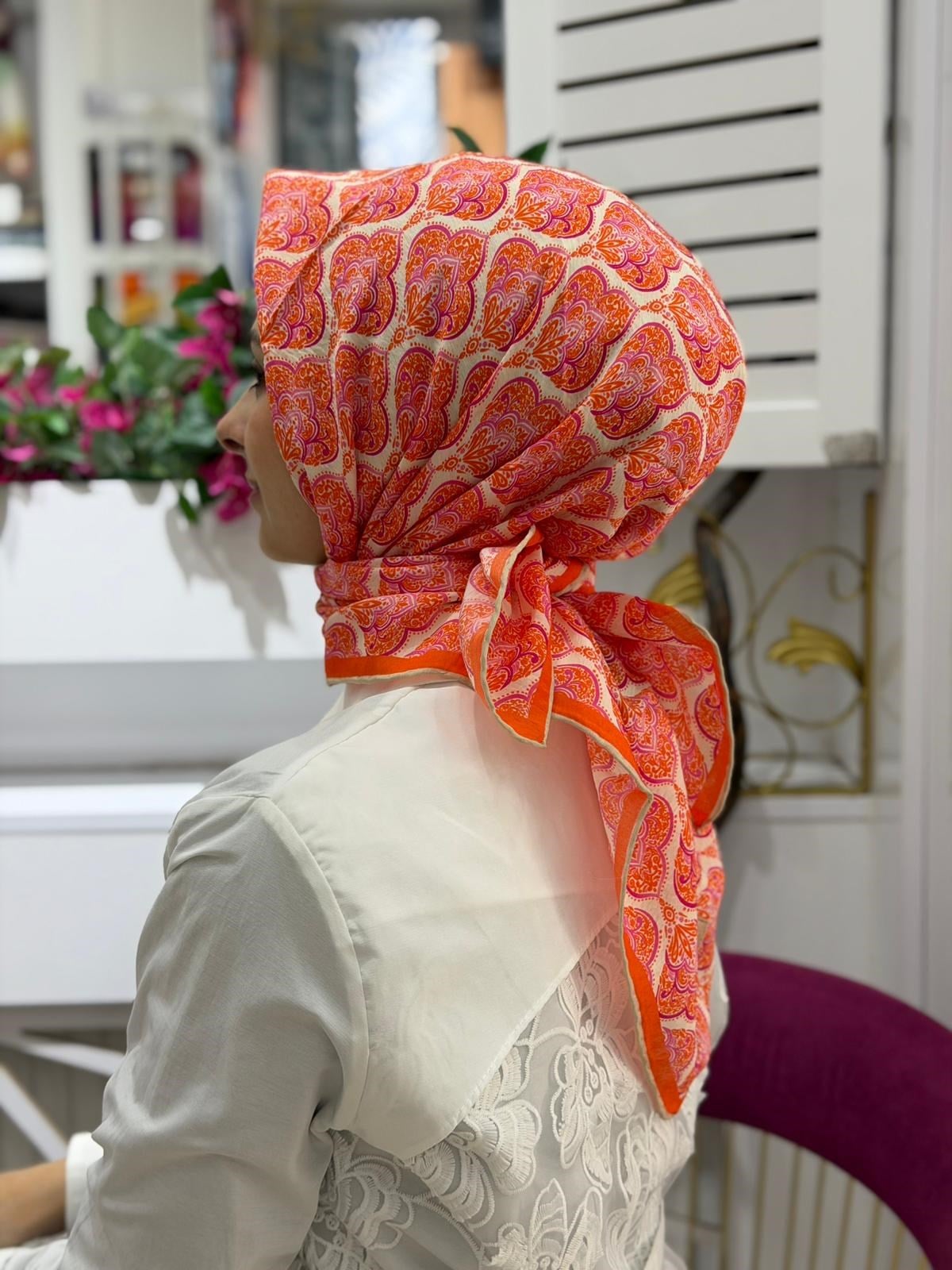 La Boutique Yeni Sezon Desenli Güz Yaz Serinliği Eşarp 04